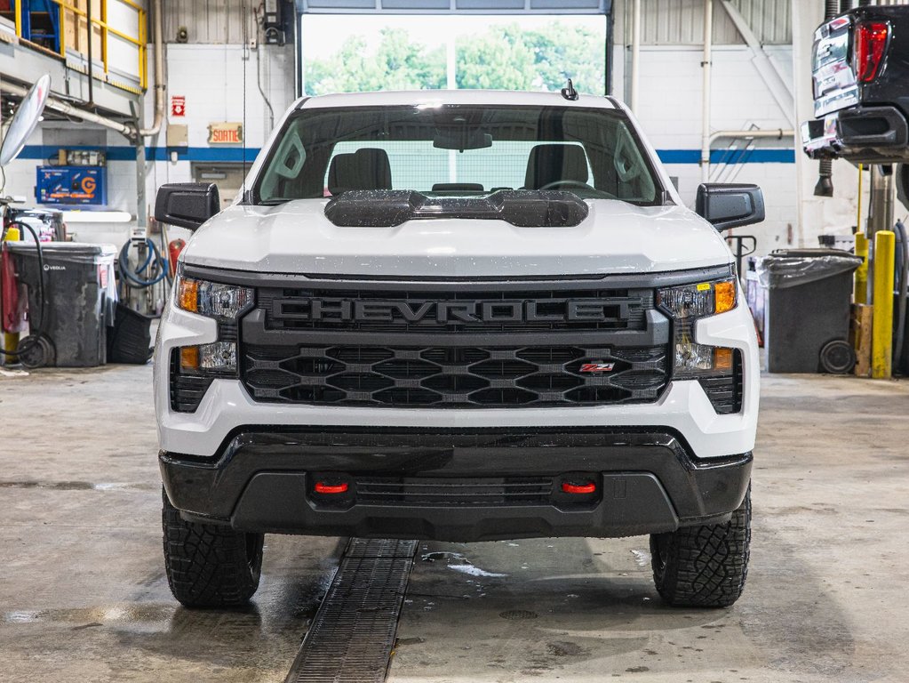 Chevrolet Silverado 1500  2025 à St-Jérôme, Québec - 2 - w1024h768px