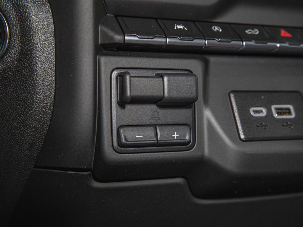 2025 Chevrolet Silverado 1500 in St-Jérôme, Quebec - 22 - w1024h768px