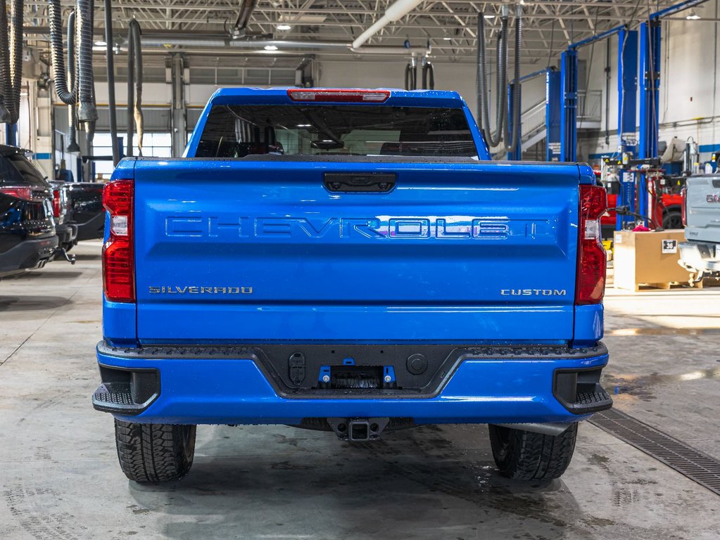 2025 Chevrolet Silverado 1500 in St-Jérôme, Quebec - 6 - w1024h768px