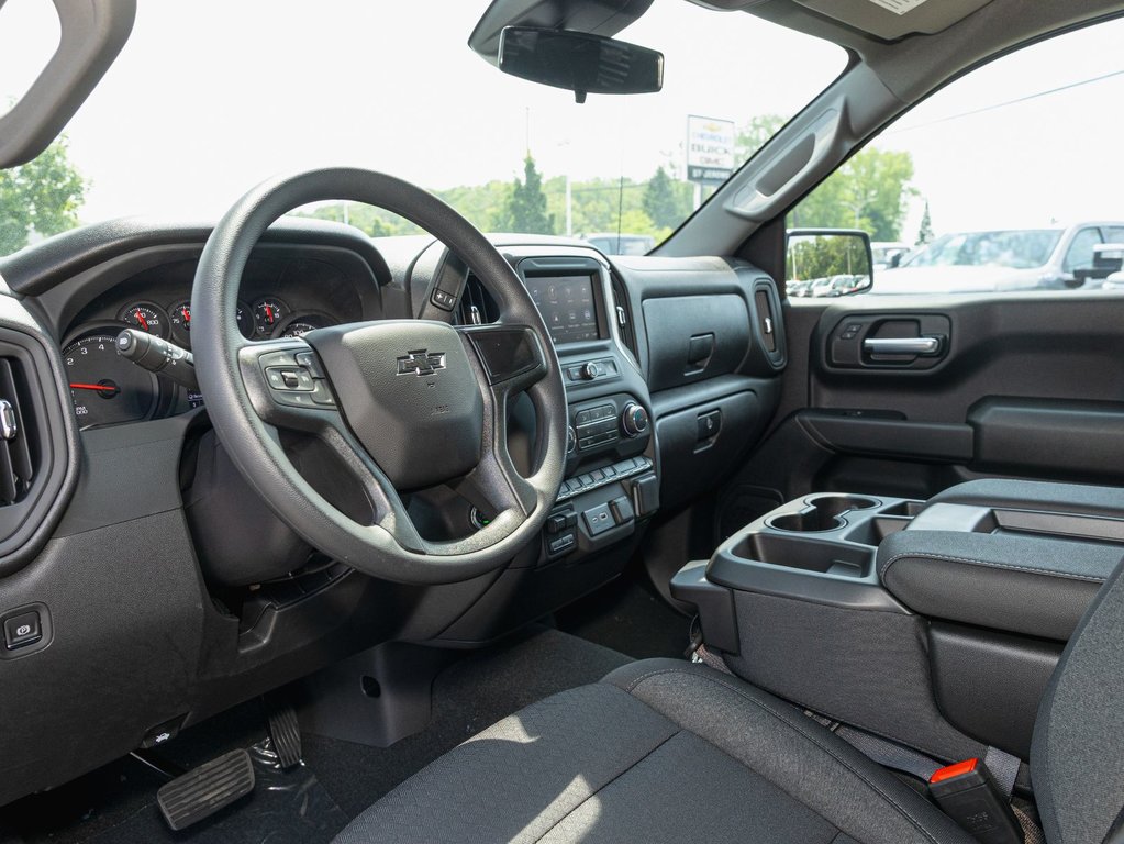Chevrolet Silverado 1500  2025 à St-Jérôme, Québec - 11 - w1024h768px
