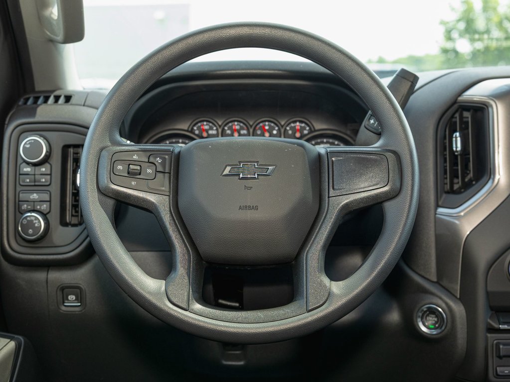 Chevrolet Silverado 1500  2025 à St-Jérôme, Québec - 12 - w1024h768px
