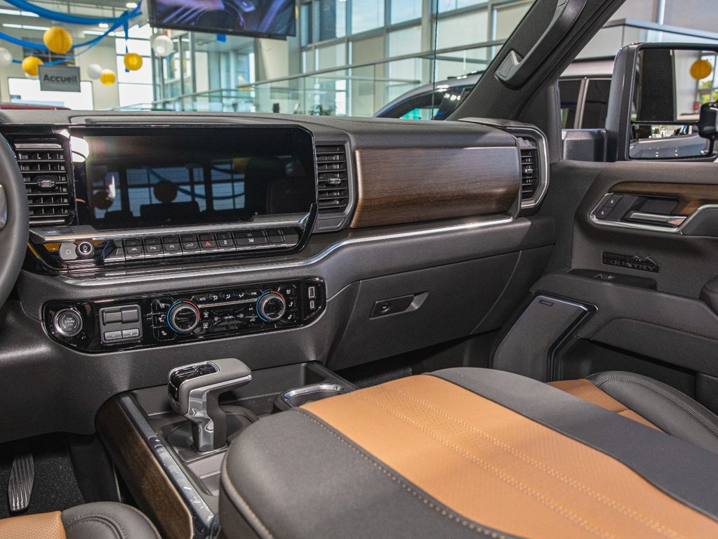 Chevrolet Silverado 1500  2025 à St-Jérôme, Québec - 22 - w1024h768px