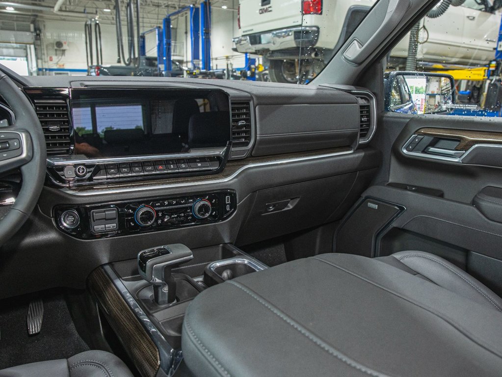 Chevrolet Silverado 1500  2025 à St-Jérôme, Québec - 22 - w1024h768px