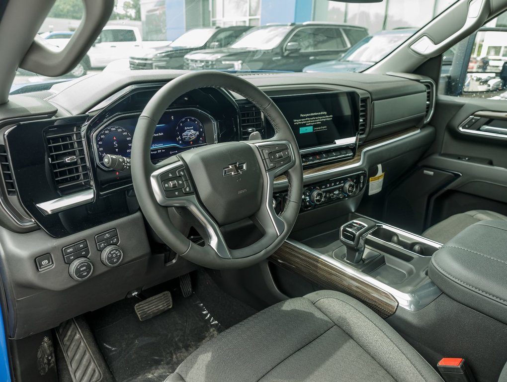 Chevrolet Silverado 1500  2025 à St-Jérôme, Québec - 11 - w1024h768px