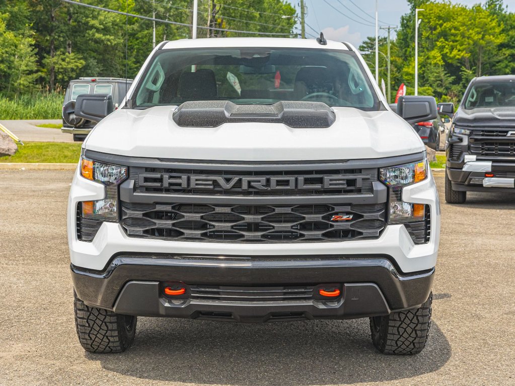 Chevrolet Silverado 1500  2025 à St-Jérôme, Québec - 2 - w1024h768px