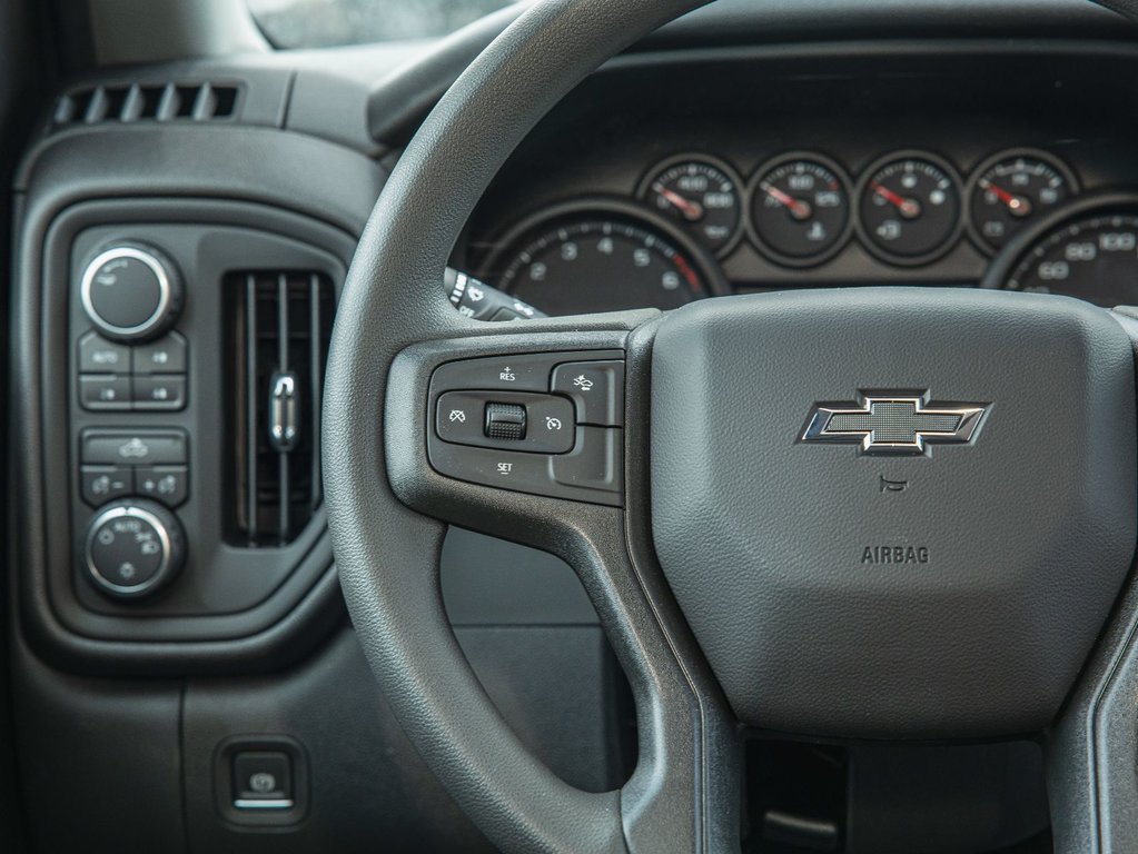 Chevrolet Silverado 1500  2025 à St-Jérôme, Québec - 15 - w1024h768px