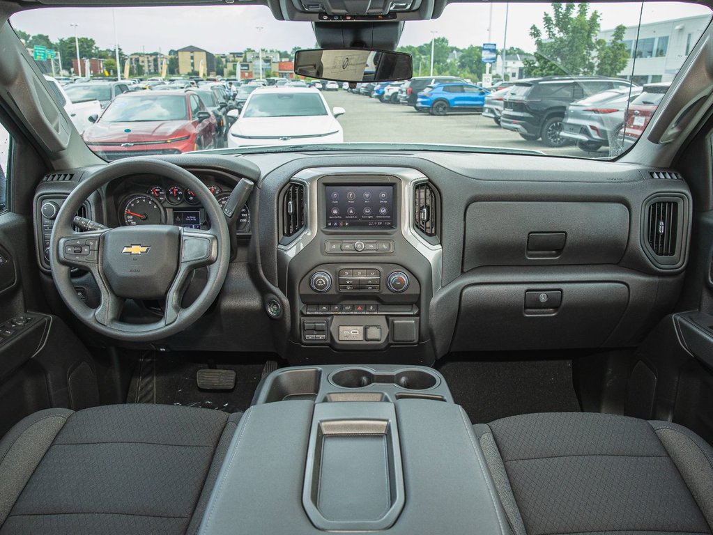 Chevrolet Silverado 1500  2025 à St-Jérôme, Québec - 4 - w1024h768px