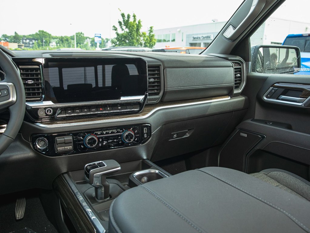 Chevrolet Silverado 1500  2025 à St-Jérôme, Québec - 22 - w1024h768px