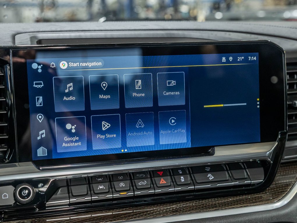2025 Chevrolet Silverado 1500 in St-Jérôme, Quebec - 18 - w1024h768px