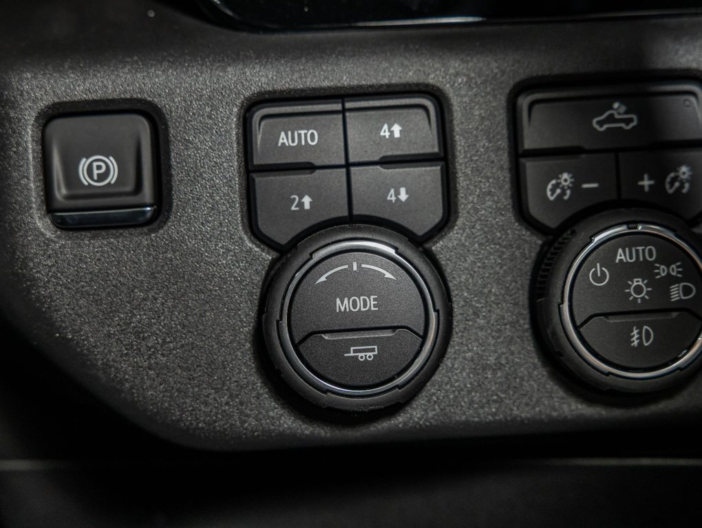 2025 Chevrolet Silverado 1500 in St-Jérôme, Quebec - 25 - w1024h768px