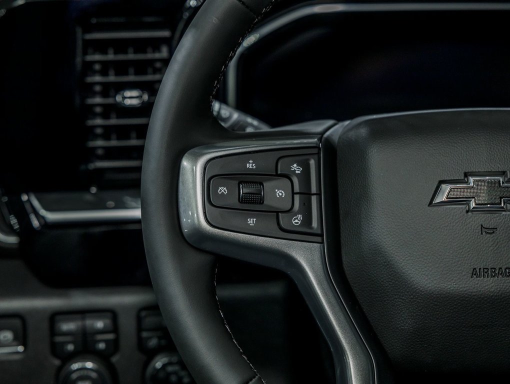 2025 Chevrolet Silverado 1500 in St-Jérôme, Quebec - 15 - w1024h768px
