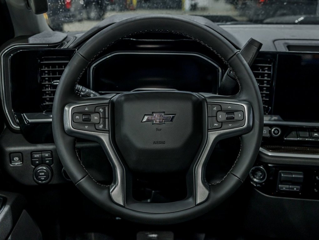 2025 Chevrolet Silverado 1500 in St-Jérôme, Quebec - 13 - w1024h768px