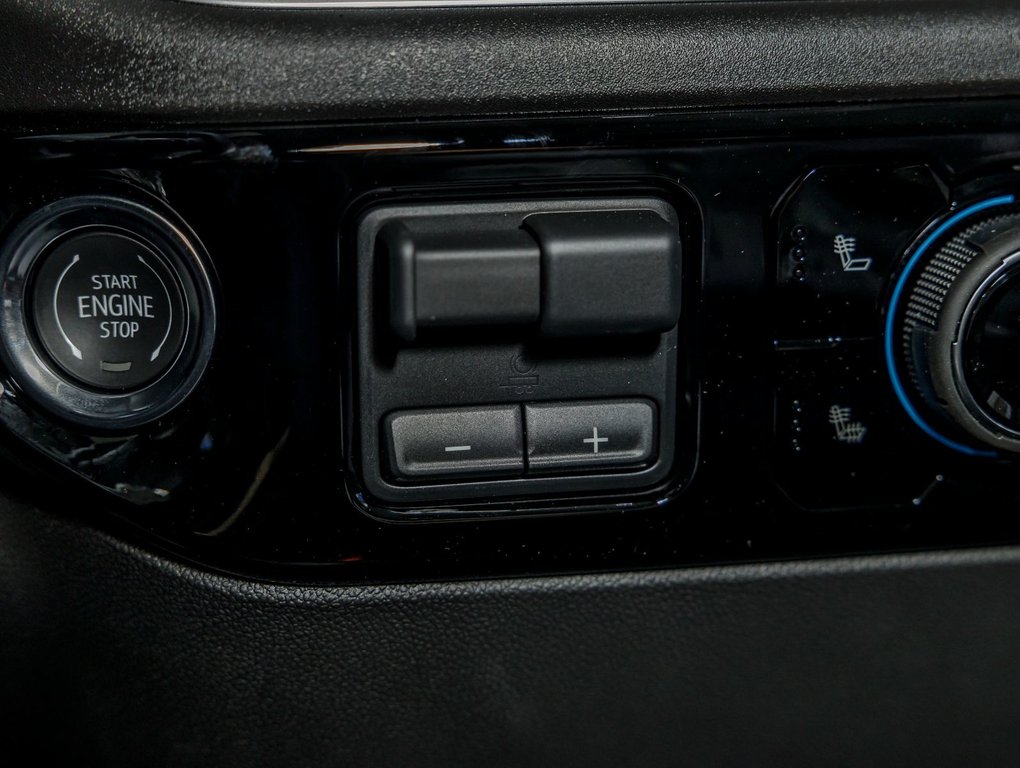 2025 Chevrolet Silverado 1500 in St-Jérôme, Quebec - 26 - w1024h768px