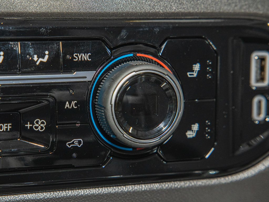 2025 Chevrolet Silverado 1500 in St-Jérôme, Quebec - 24 - w1024h768px