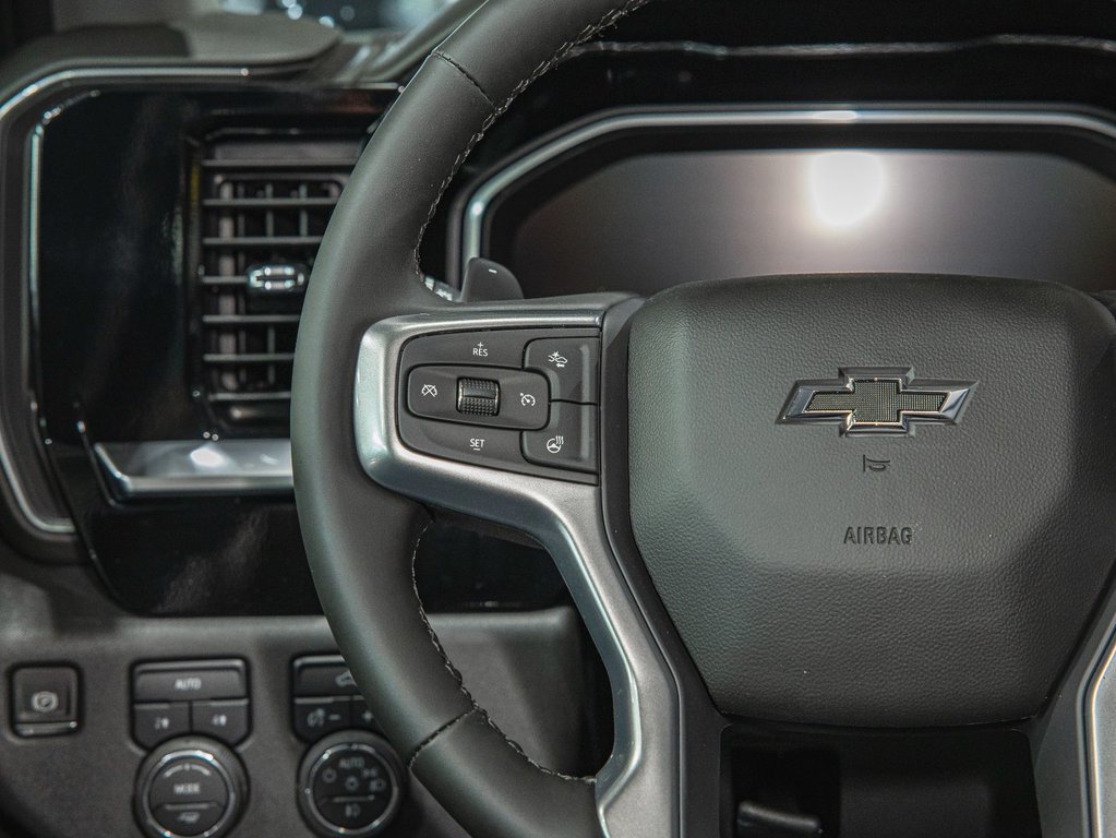 2025 Chevrolet Silverado 1500 in St-Jérôme, Quebec - 15 - w1024h768px