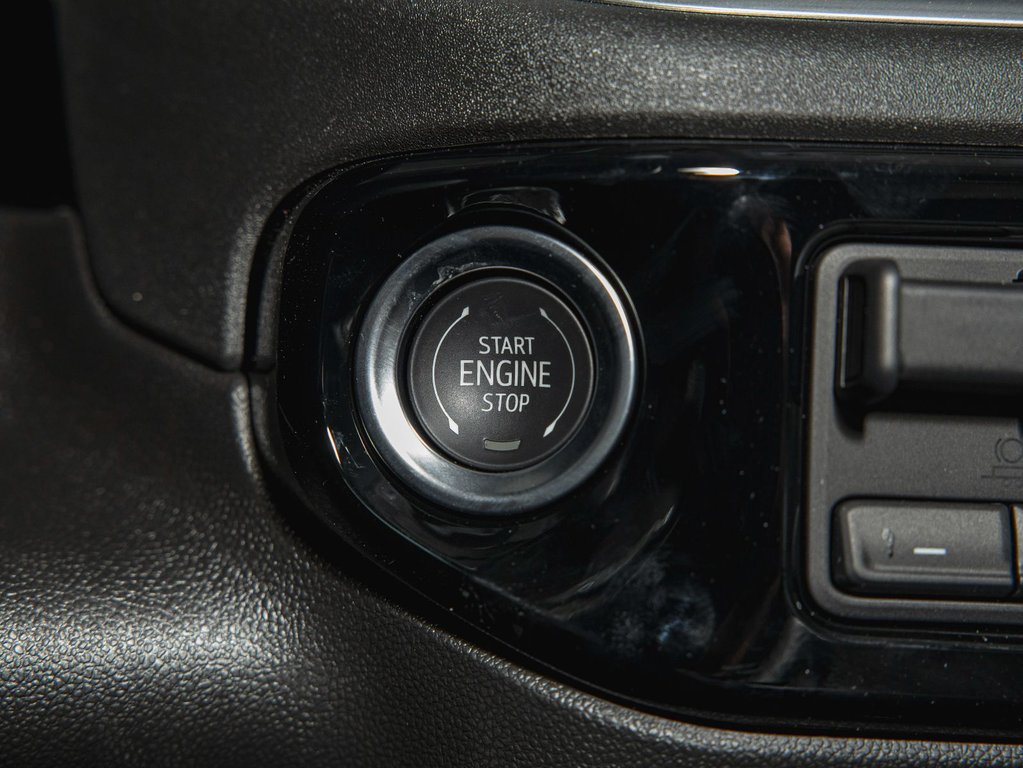 2025 Chevrolet Silverado 1500 in St-Jérôme, Quebec - 20 - w1024h768px
