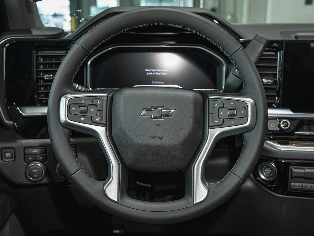 2025 Chevrolet Silverado 1500 in St-Jérôme, Quebec - 13 - w1024h768px