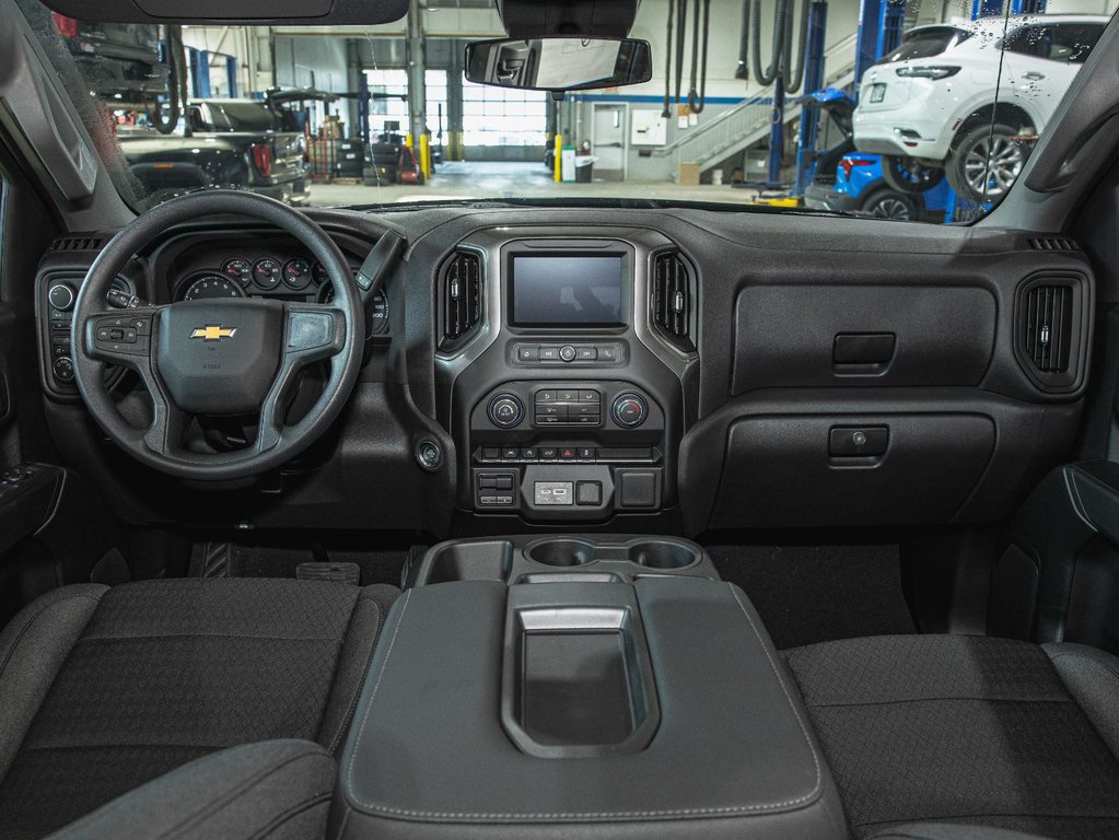 2025 Chevrolet Silverado 1500 in St-Jérôme, Quebec - 4 - w1024h768px