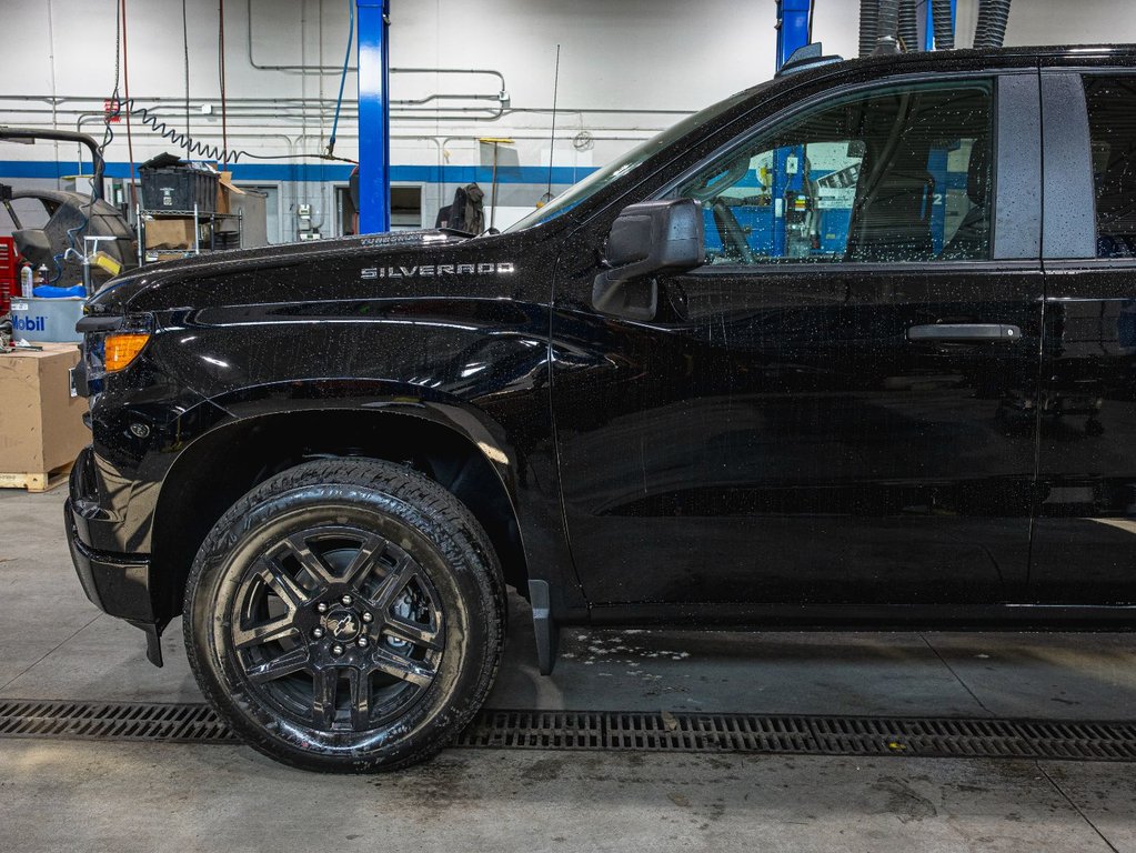 2025 Chevrolet Silverado 1500 in St-Jérôme, Quebec - 31 - w1024h768px