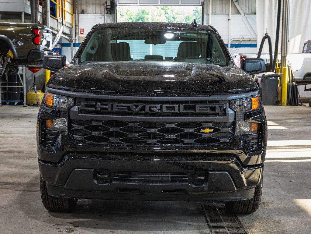 2025 Chevrolet Silverado 1500 in St-Jérôme, Quebec - 2 - w1024h768px