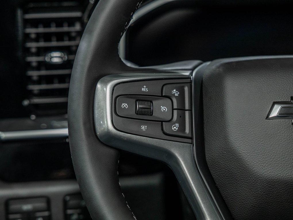 2025 Chevrolet Silverado 1500 in St-Jérôme, Quebec - 15 - w1024h768px