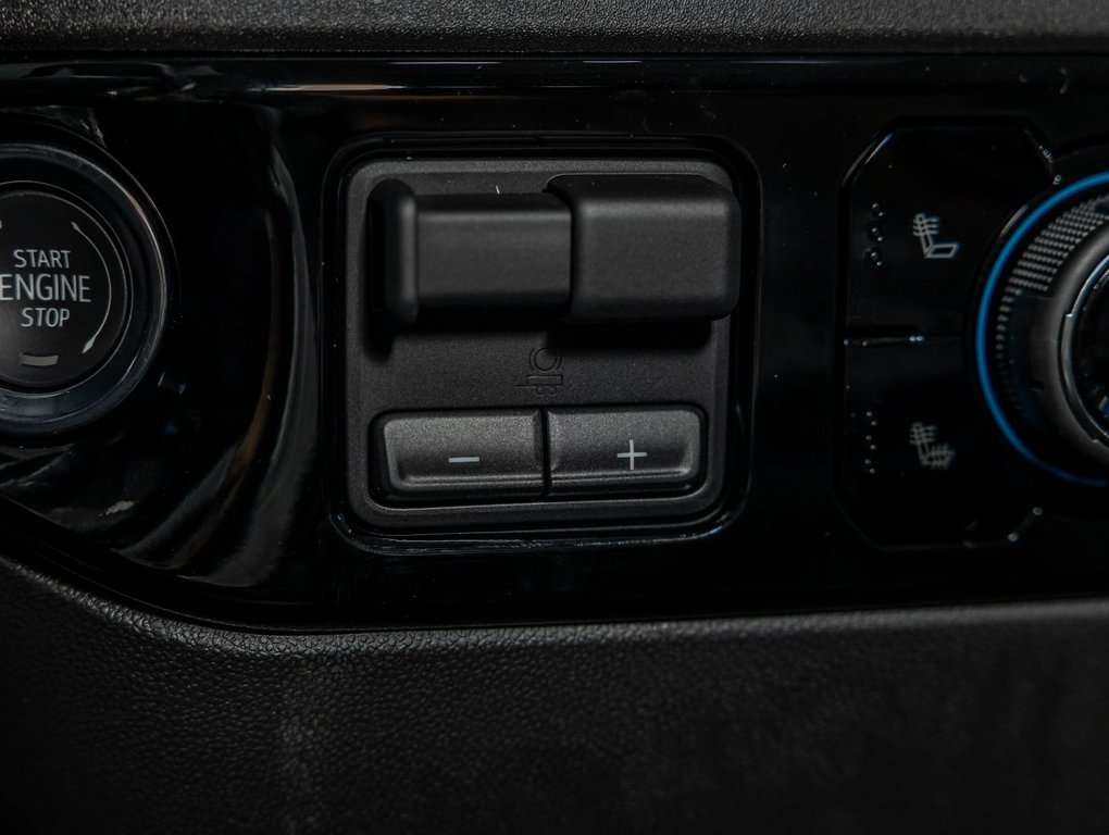 2025 Chevrolet Silverado 1500 in St-Jérôme, Quebec - 26 - w1024h768px