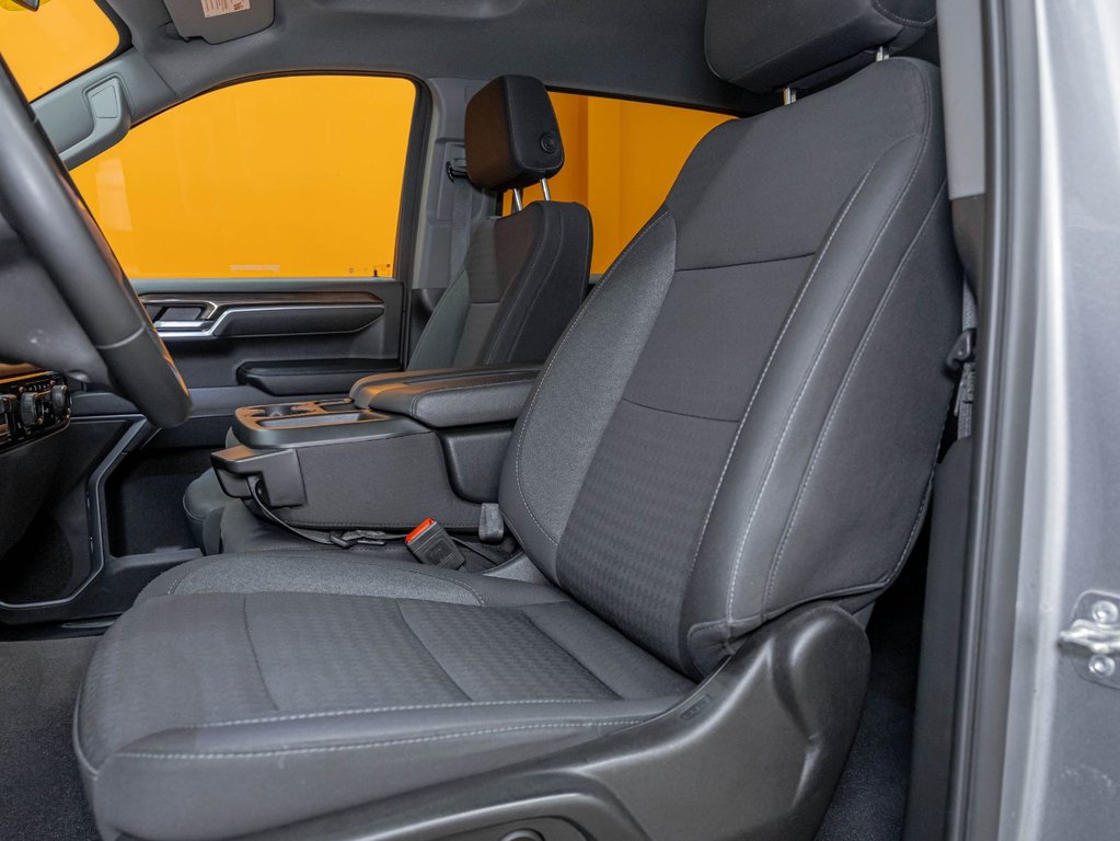2025 Chevrolet Silverado 1500 in St-Jérôme, Quebec - 10 - w1024h768px