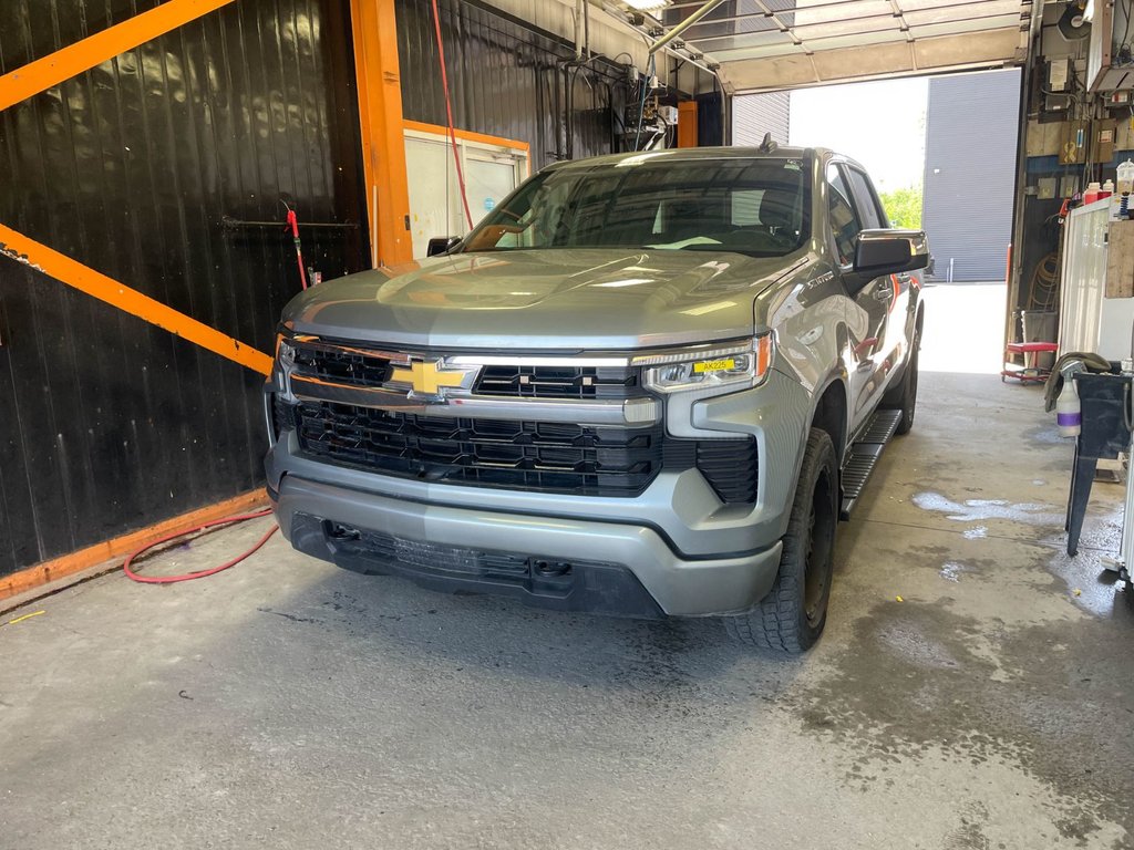 Chevrolet Silverado 1500  2025 à St-Jérôme, Québec - 1 - w1024h768px