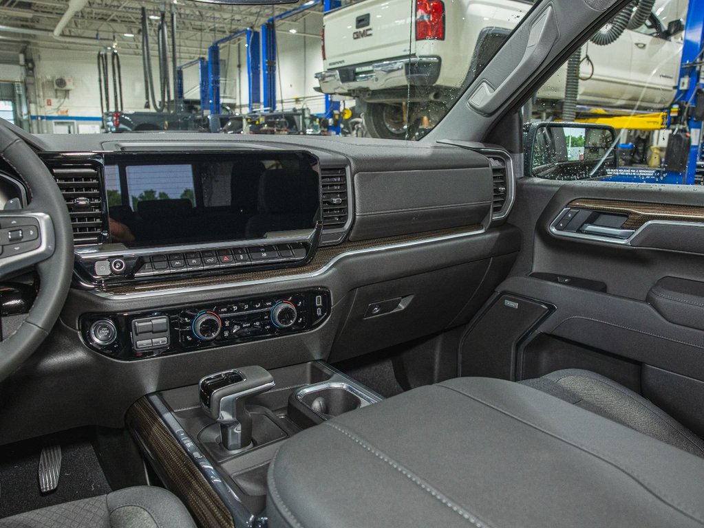 2026 Chevrolet Silverado 1500 in St-Jérôme, Quebec - 22 - w1024h768px