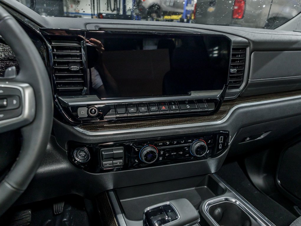 2026 Chevrolet Silverado 1500 in St-Jérôme, Quebec - 19 - w1024h768px