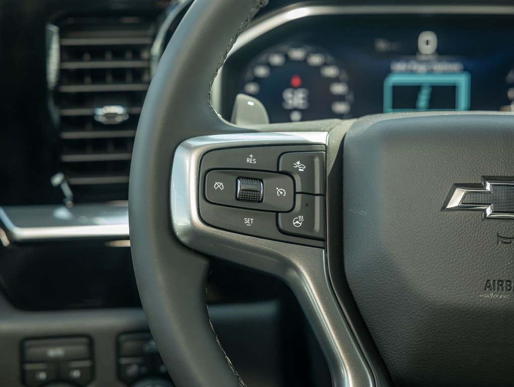 2026 Chevrolet Silverado 1500 in St-Jérôme, Quebec - 15 - w1024h768px