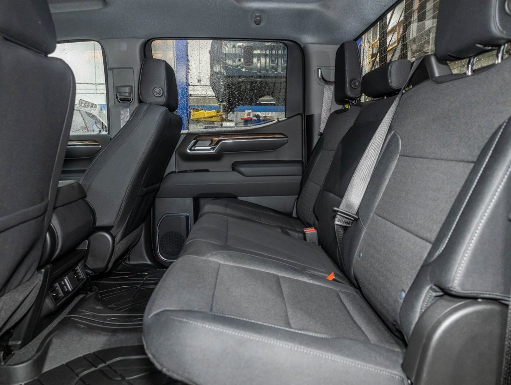 2026 Chevrolet Silverado 1500 in St-Jérôme, Quebec - 32 - w1024h768px