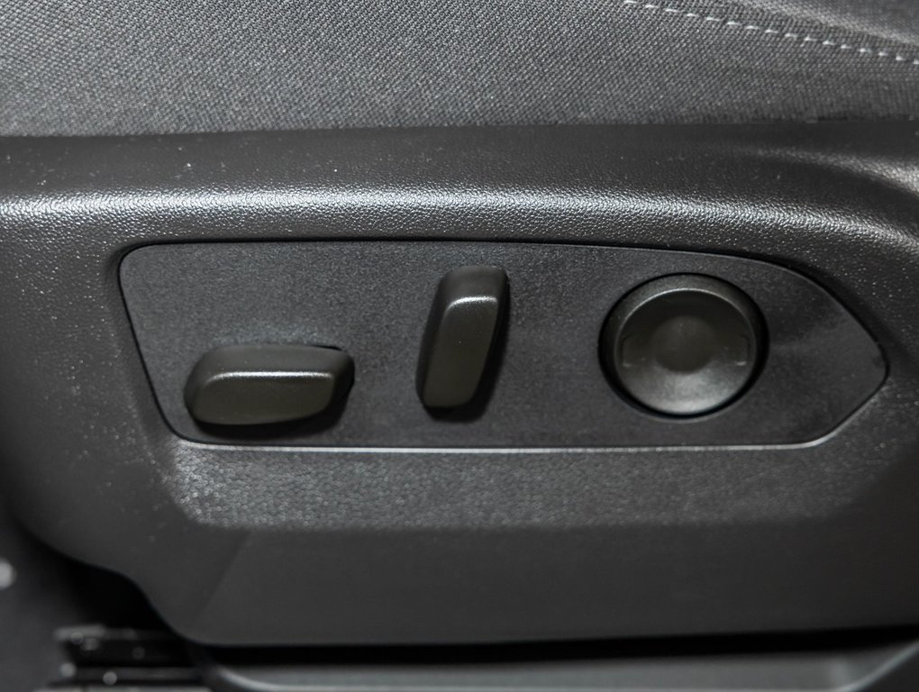 2026 Chevrolet Silverado 1500 in St-Jérôme, Quebec - 26 - w1024h768px