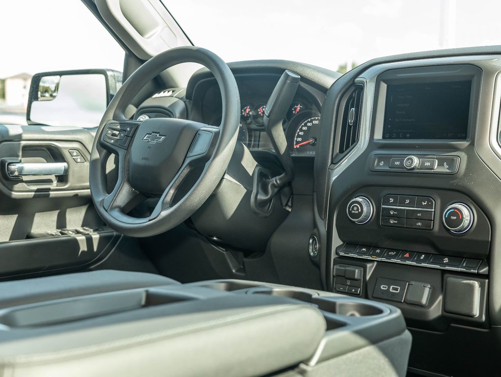 2026 Chevrolet Silverado 1500 in St-Jérôme, Quebec - 27 - w1024h768px