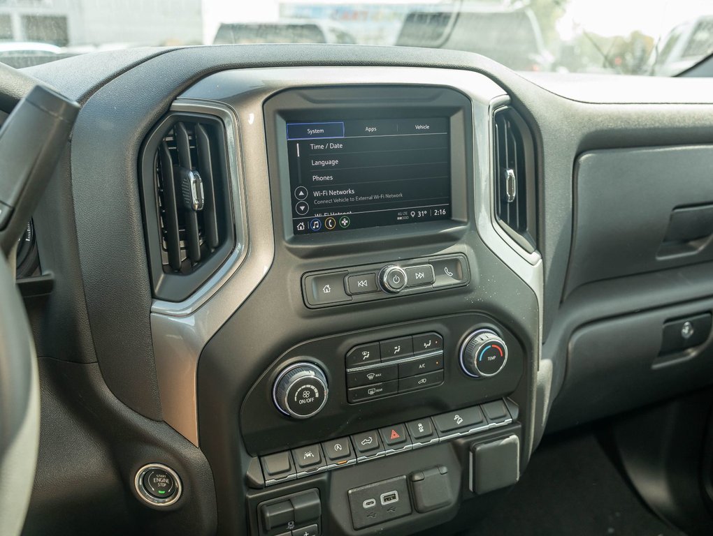 2026 Chevrolet Silverado 1500 in St-Jérôme, Quebec - 18 - w1024h768px
