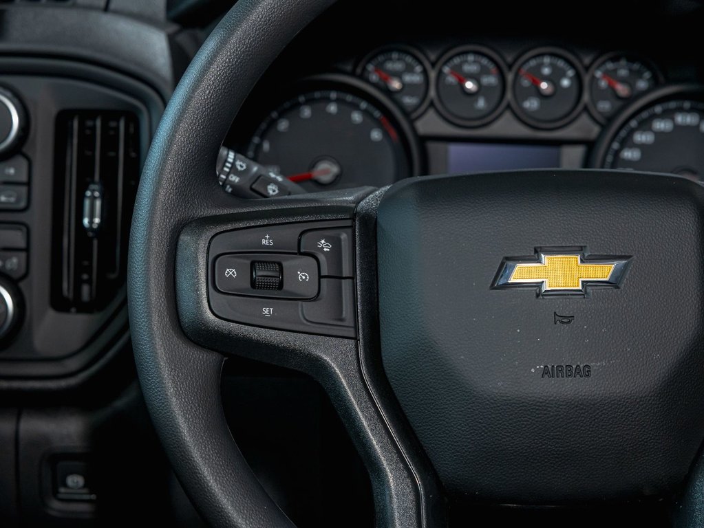2026 Chevrolet Silverado 1500 in St-Jérôme, Quebec - 13 - w1024h768px