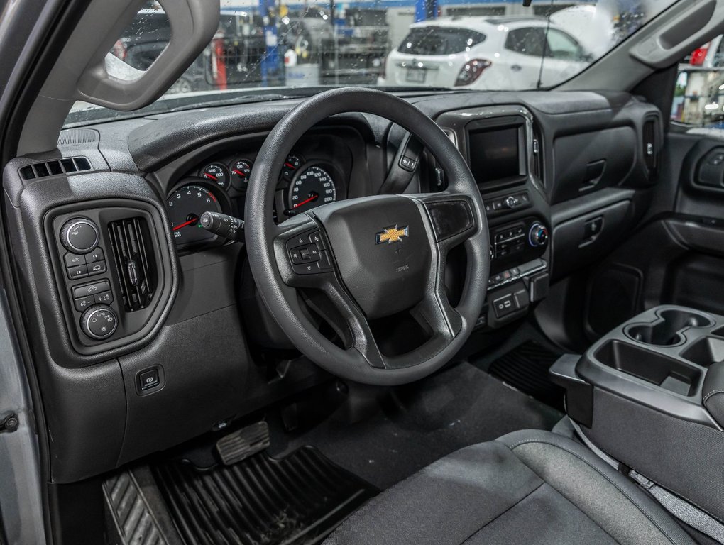Chevrolet Silverado 1500  2026 à St-Jérôme, Québec - 11 - w1024h768px