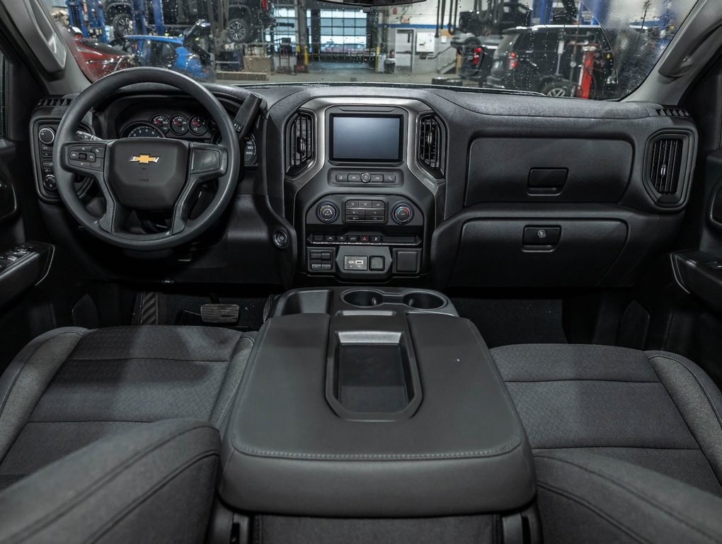 Chevrolet Silverado 1500  2026 à St-Jérôme, Québec - 4 - w1024h768px