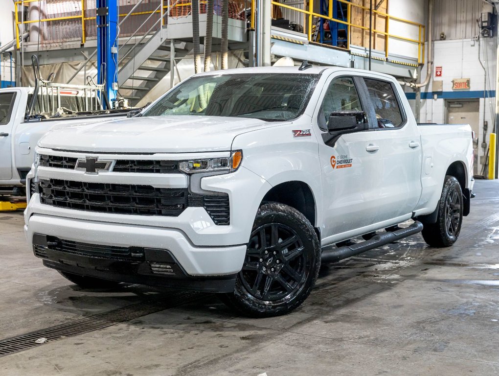 Chevrolet Silverado 1500  2026 à St-Jérôme, Québec - 1 - w1024h768px