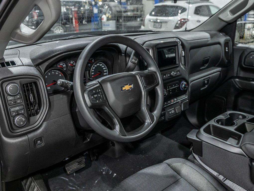 Chevrolet Silverado 1500  2026 à St-Jérôme, Québec - 11 - w1024h768px