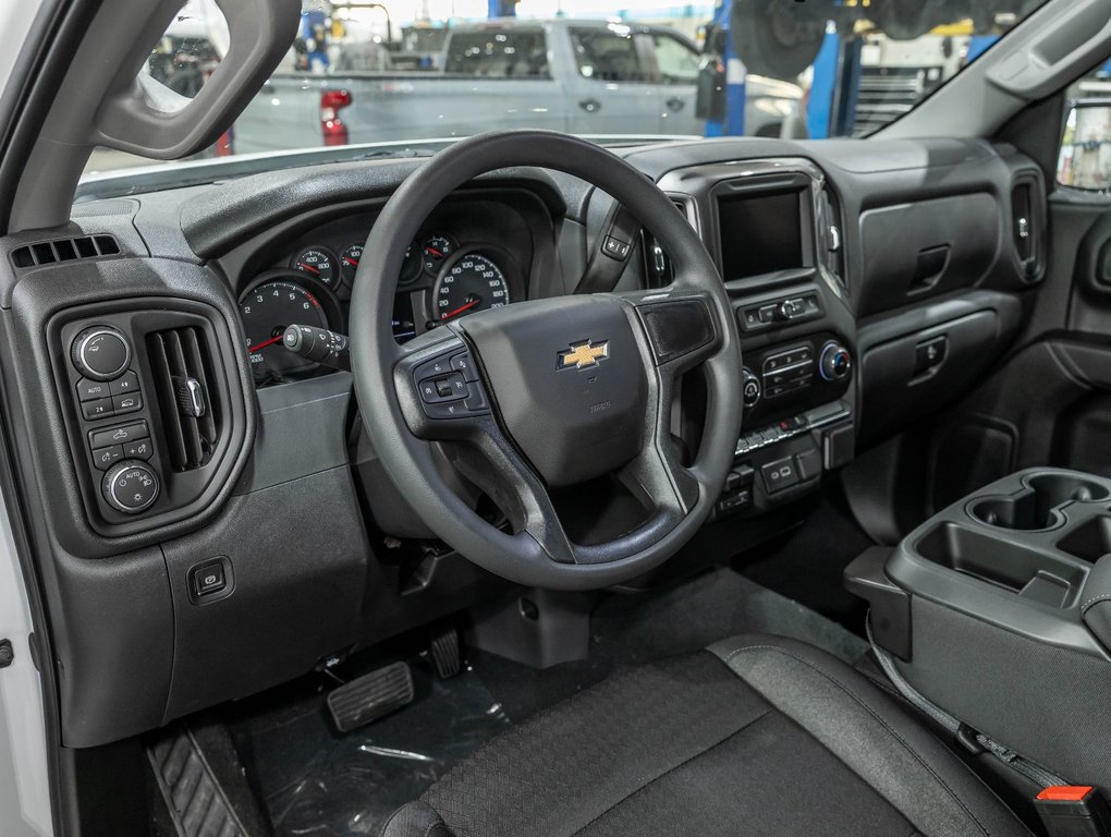 Chevrolet Silverado 1500  2026 à St-Jérôme, Québec - 11 - w1024h768px