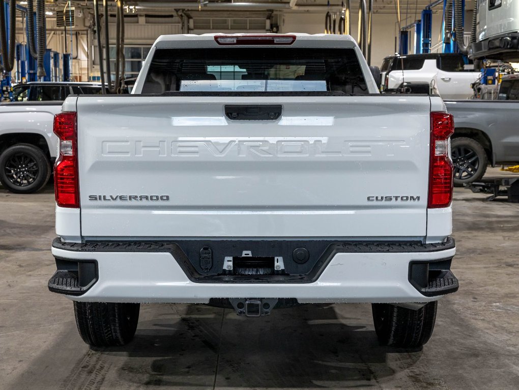 Chevrolet Silverado 1500  2026 à St-Jérôme, Québec - 6 - w1024h768px