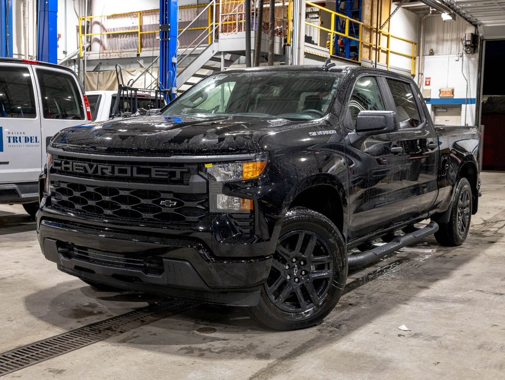 Chevrolet Silverado 1500  2026 à St-Jérôme, Québec - 1 - w1024h768px