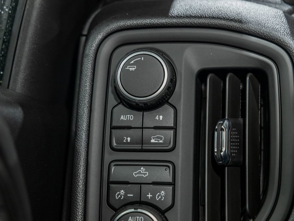 2026 Chevrolet Silverado 1500 in St-Jérôme, Quebec - 22 - w1024h768px