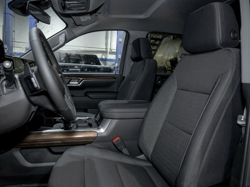 Chevrolet Silverado 1500  2026 à St-Jérôme, Québec - 11 - w1024h768px