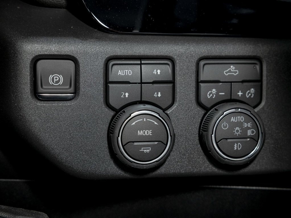 Chevrolet Silverado 1500  2026 à St-Jérôme, Québec - 23 - w1024h768px