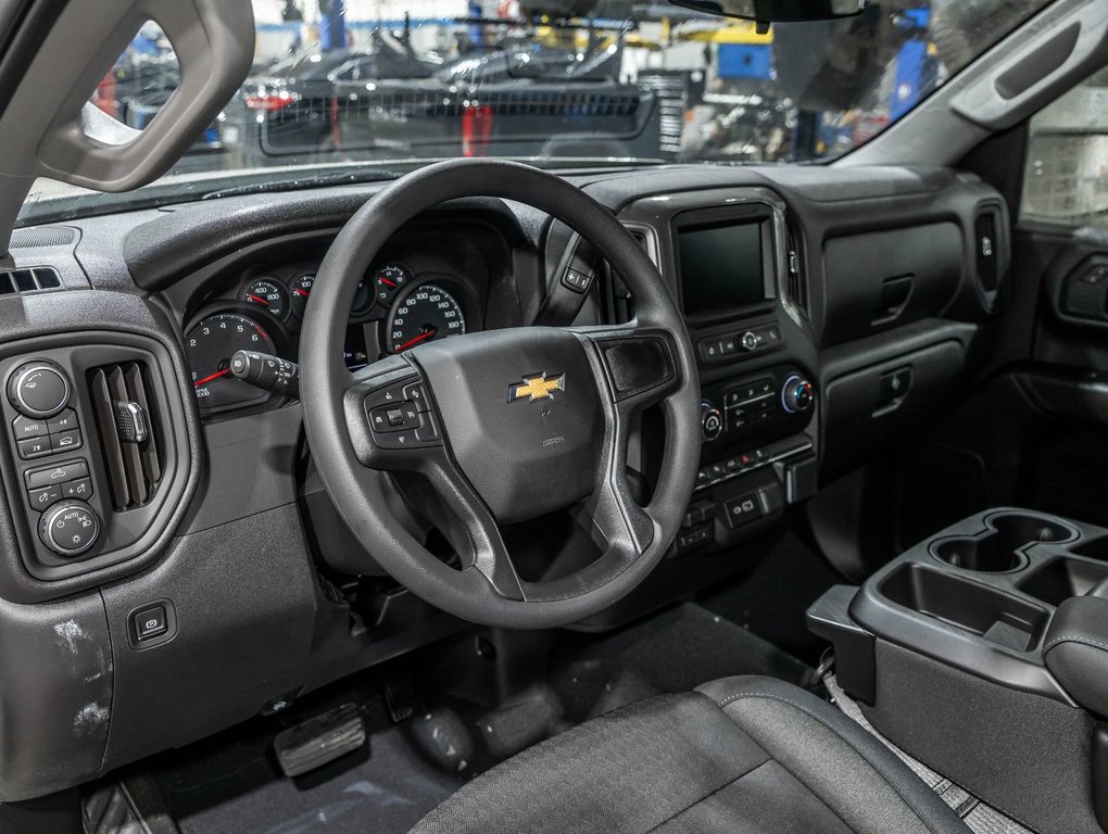 Chevrolet Silverado 1500  2026 à St-Jérôme, Québec - 11 - w1024h768px