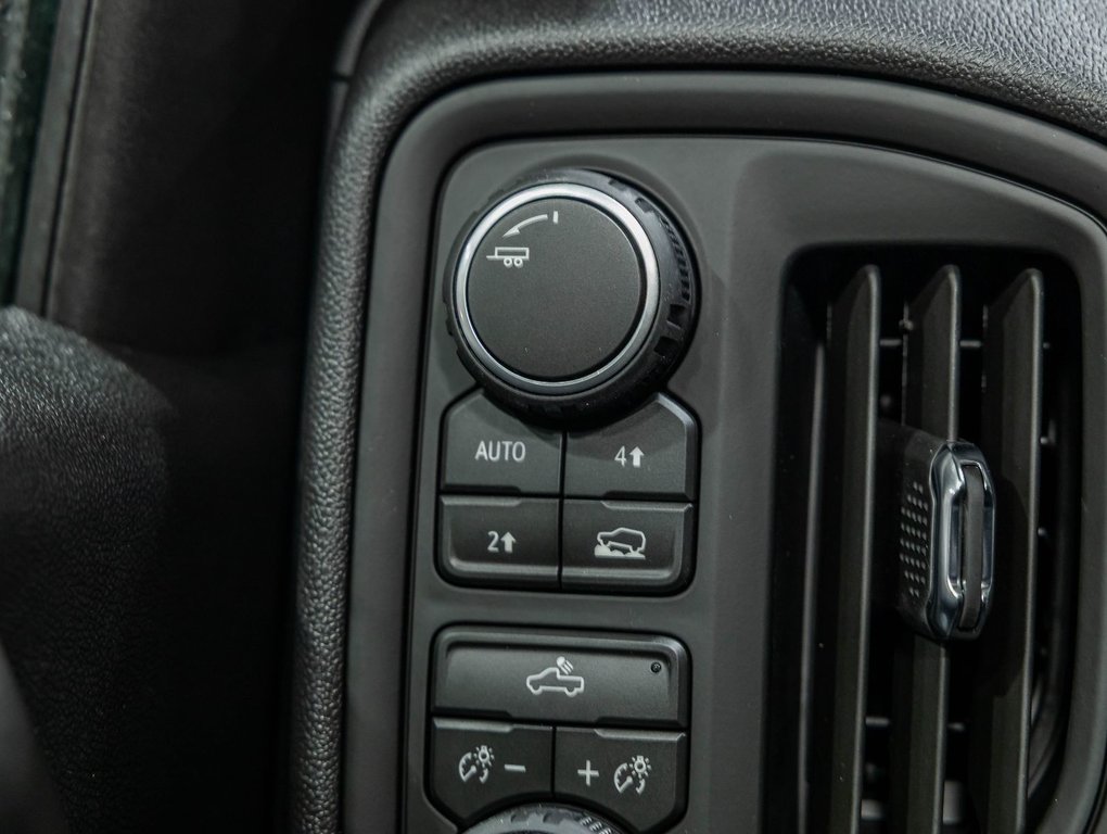 Chevrolet Silverado 1500  2026 à St-Jérôme, Québec - 22 - w1024h768px