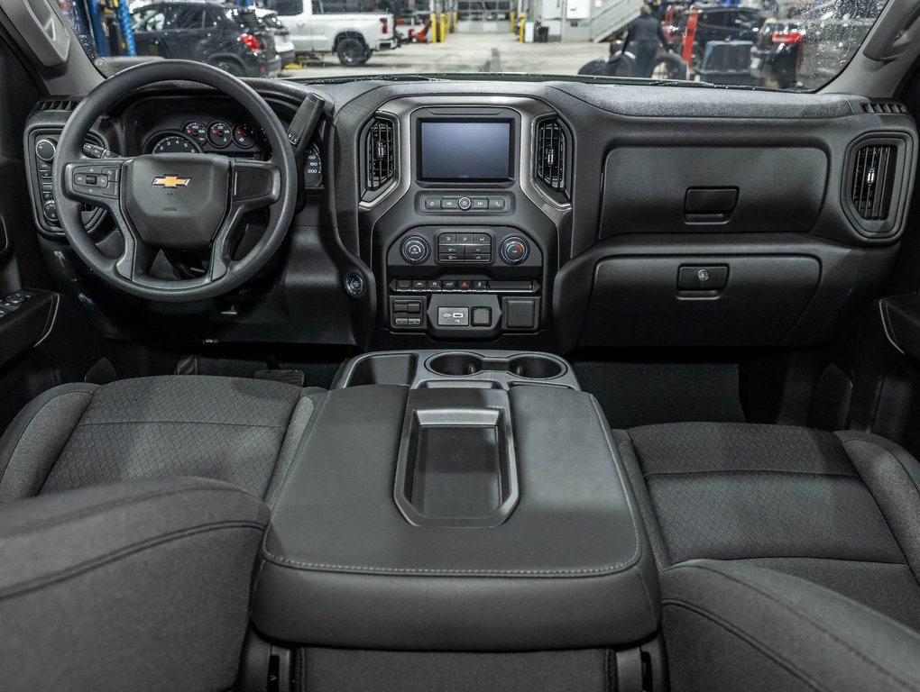 Chevrolet Silverado 1500  2026 à St-Jérôme, Québec - 4 - w1024h768px
