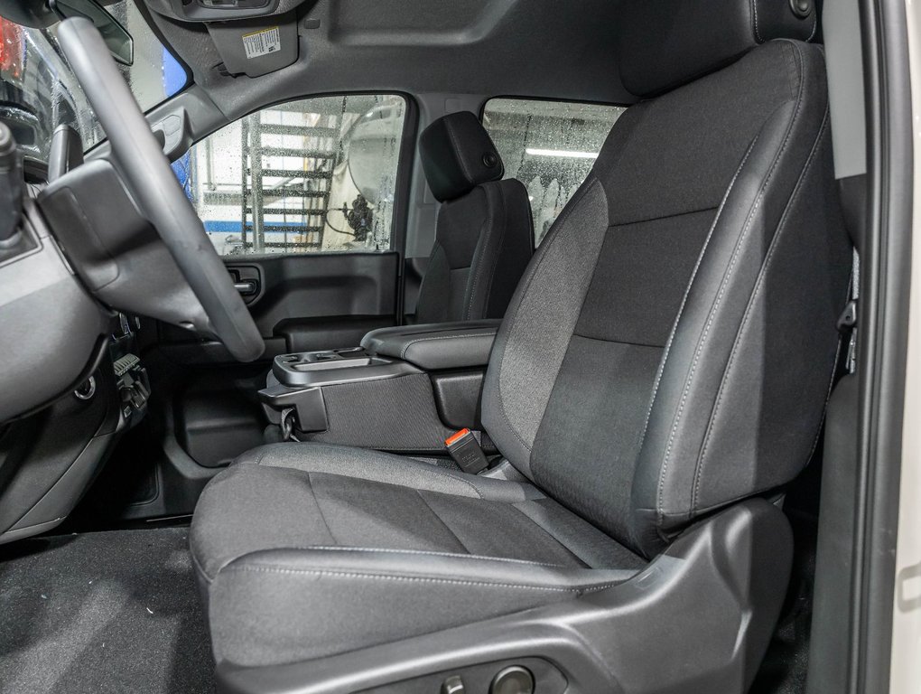 Chevrolet Silverado 1500  2026 à St-Jérôme, Québec - 10 - w1024h768px